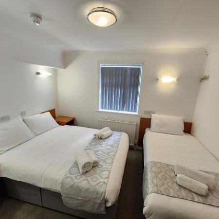 Sk Heathrow Hotel Hayes  Esterno foto
