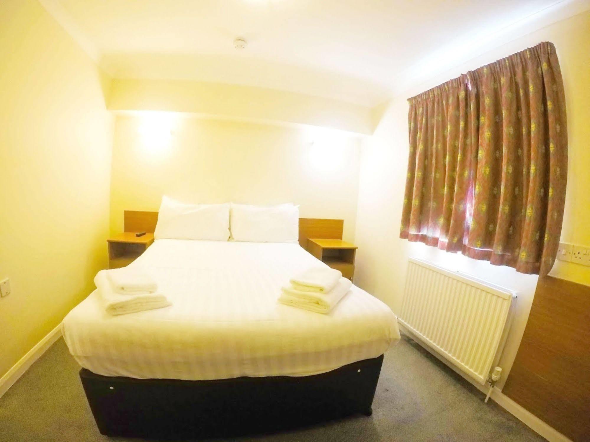 Sk Heathrow Hotel Hayes  Esterno foto